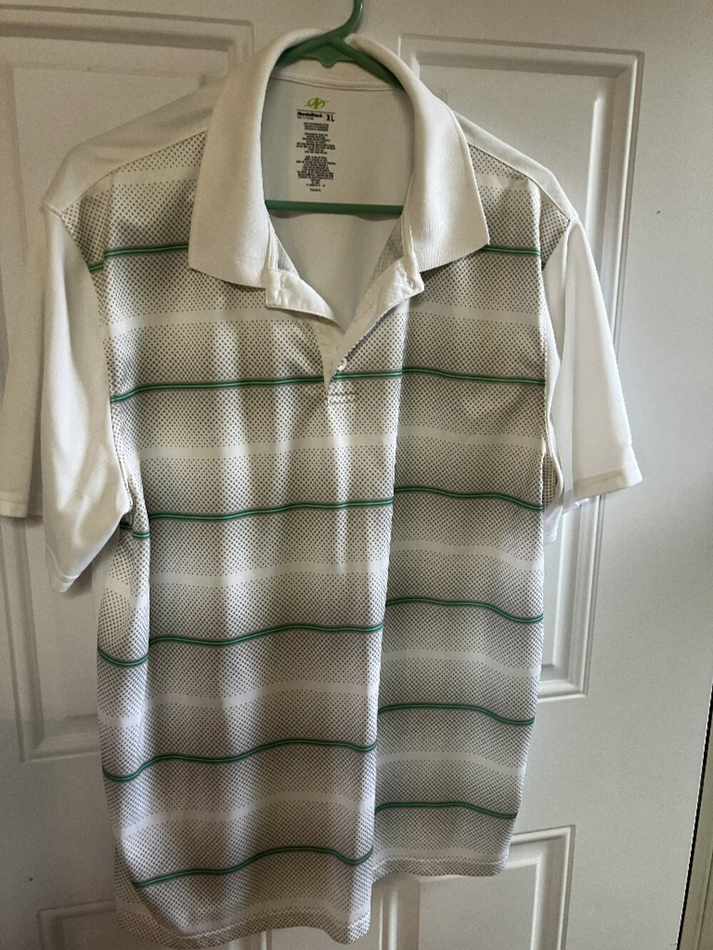 Men's White & Green Casual Button-Up Shirt